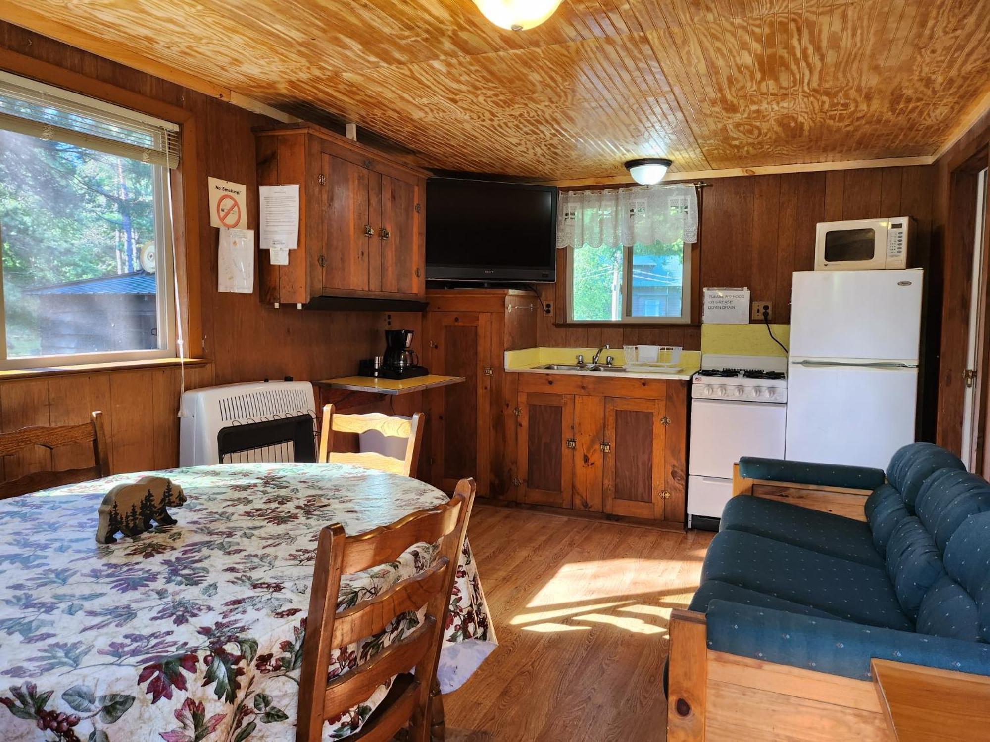 Moreno'S Adirondack Cabins Саранак-Лейк Экстерьер фото