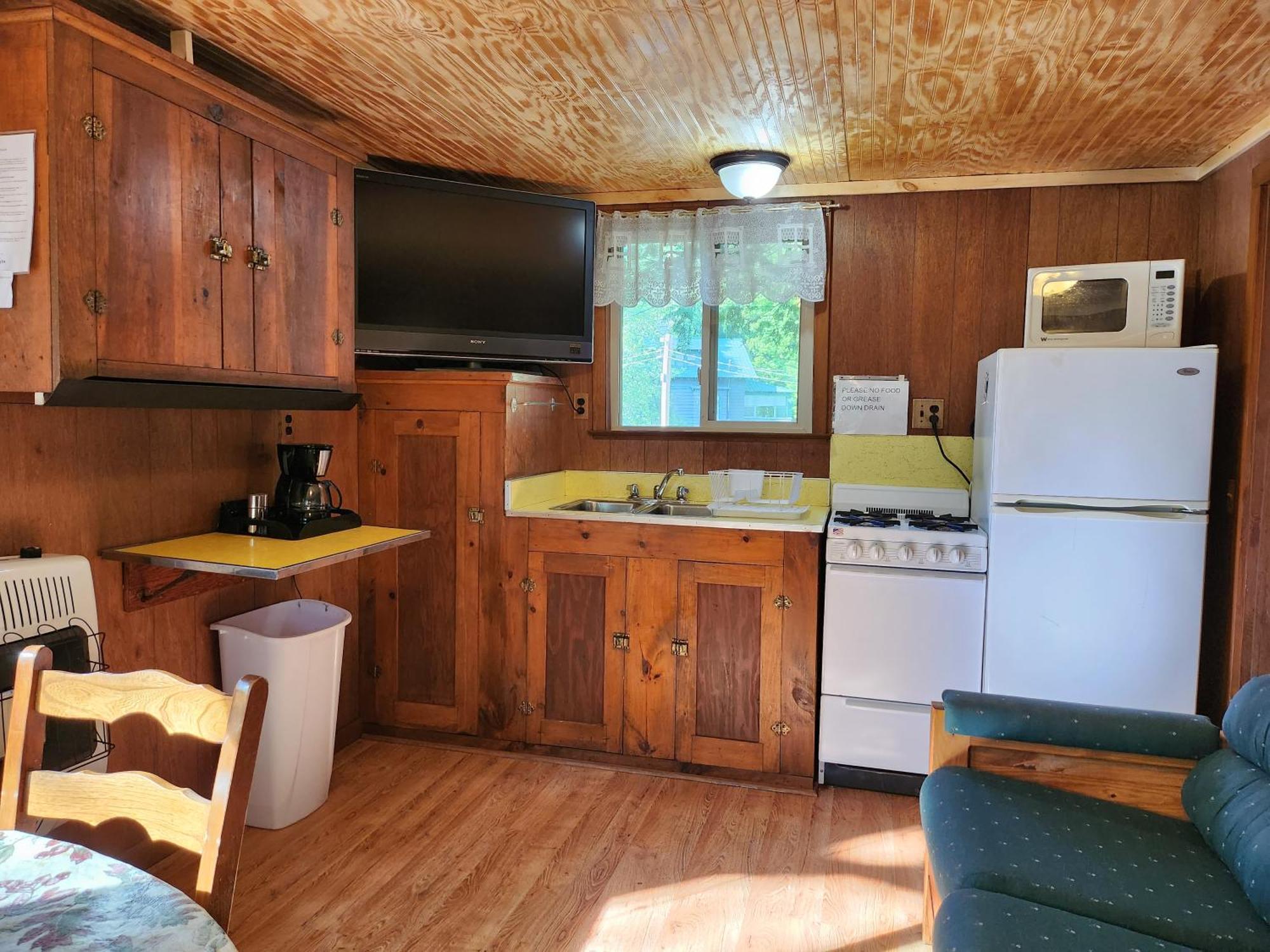 Moreno'S Adirondack Cabins Саранак-Лейк Экстерьер фото